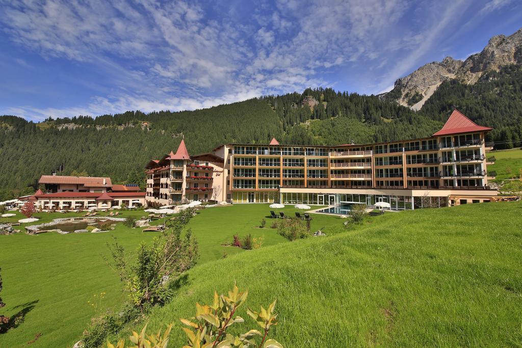 Romantik Resort & Spa Der Laterndl Hof Haldensee Exterior foto