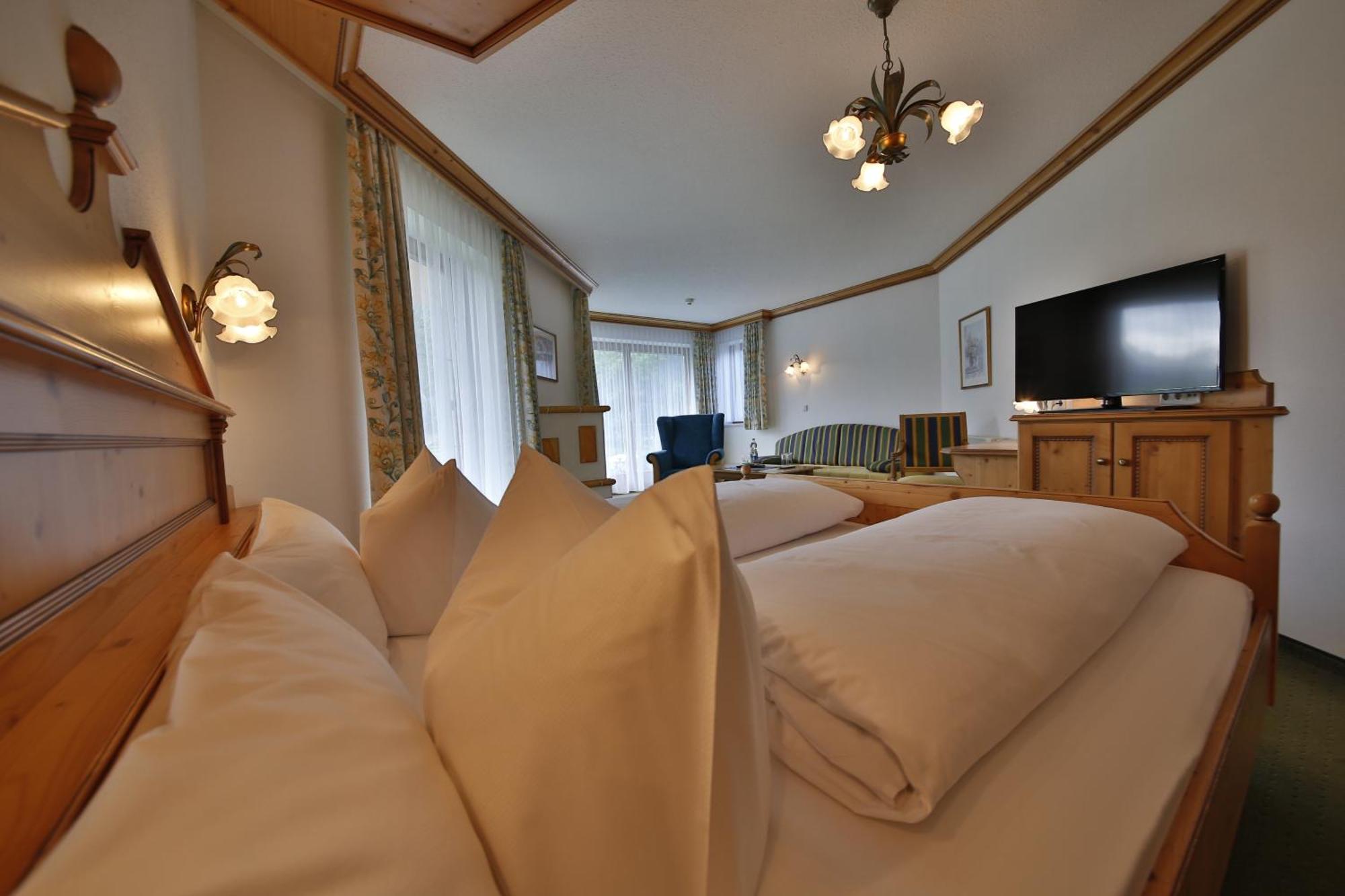 Romantik Resort & Spa Der Laterndl Hof Haldensee Quarto foto