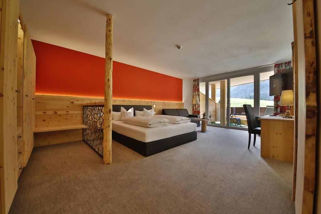 Romantik Resort & Spa Der Laterndl Hof Haldensee Exterior foto